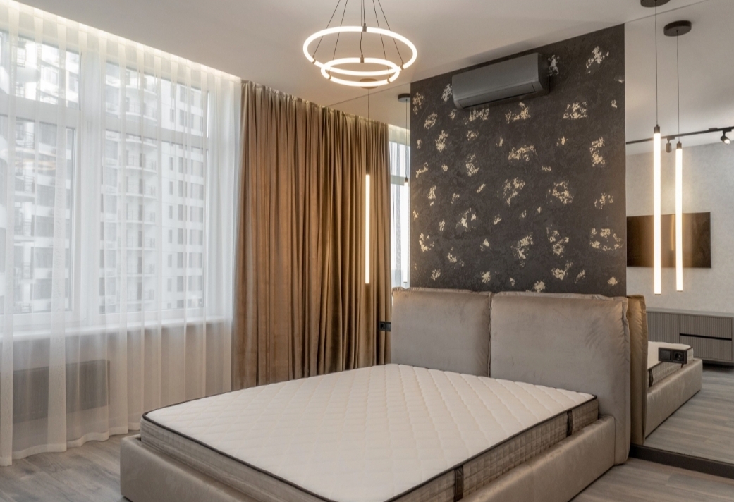 Аренда 3-комнатной квартиры 105 м², Каманина ул., 16А/1