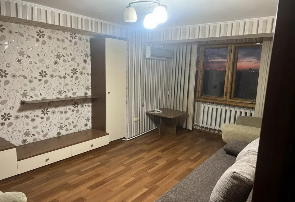 Продаж 2-кімнатної квартири 39 м², Торговая вул.