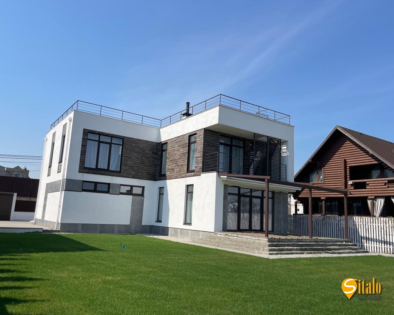 Продажа дома 240 м², 1-я Озерная ул.