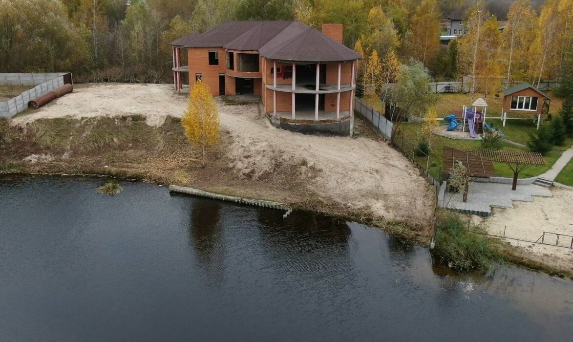 Продажа дома 800 м², Центральная ул.