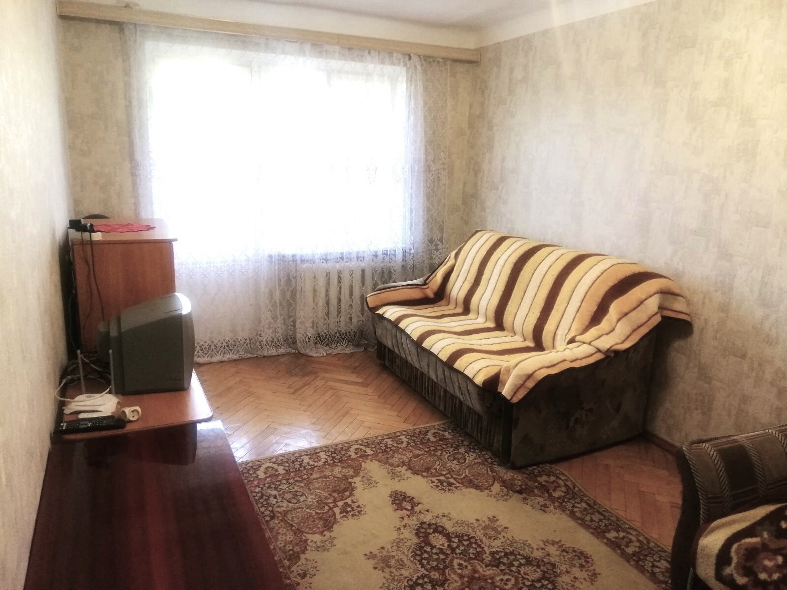 Продаж 2-кімнатної квартири 44 м², Єреванська вул., 8