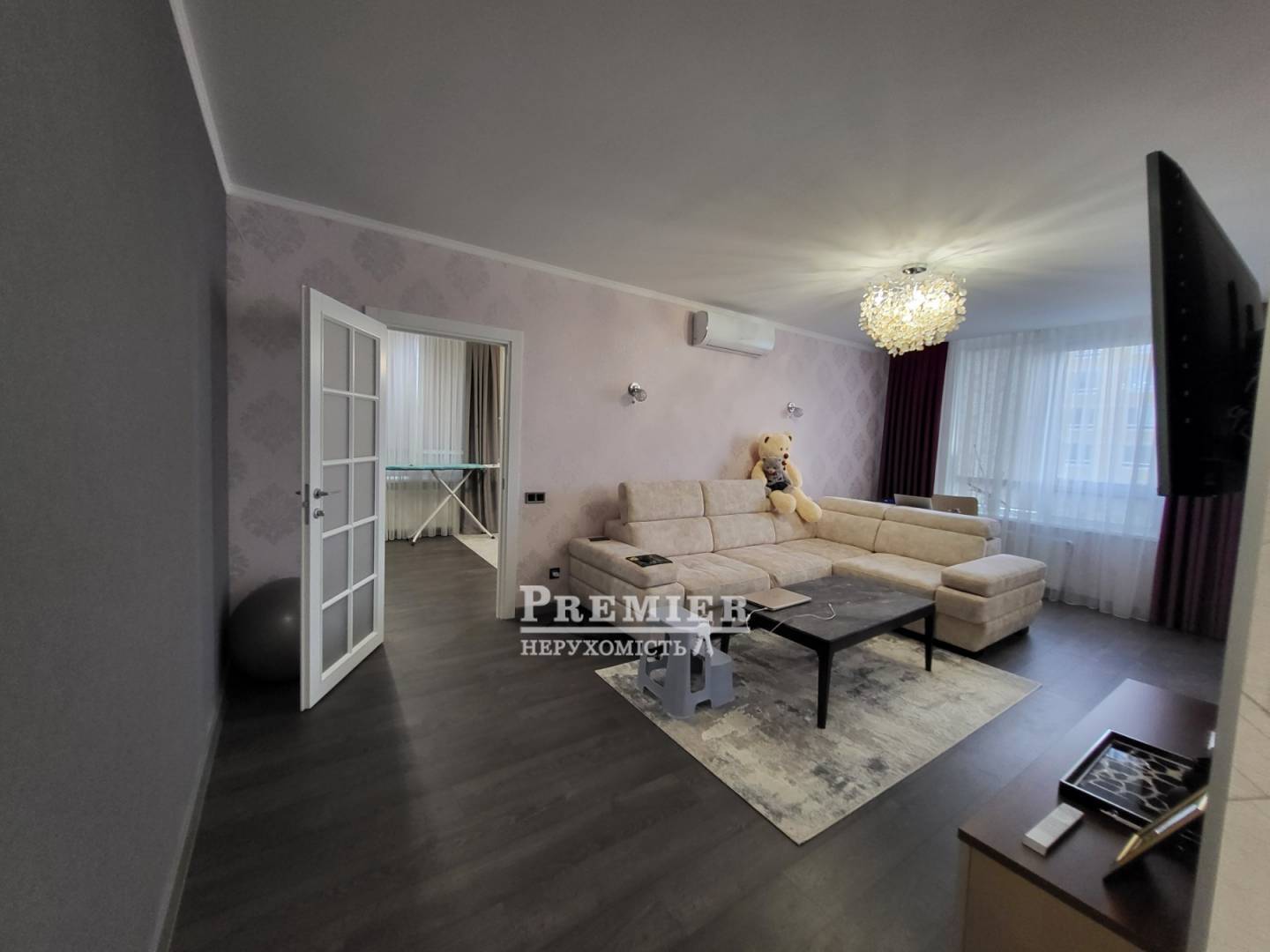 Продажа 2-комнатной квартиры 76 м², Генерала Бочарова ул.