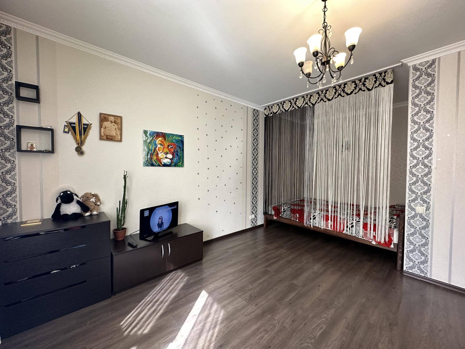 Продаж 1-кімнатної квартири 48 м², Лесі Українки вул.