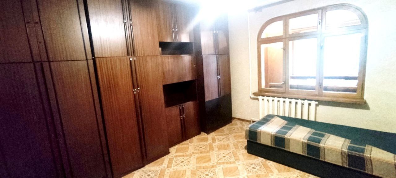 Оренда 3-кімнатної квартири 75 м², Ільфа і Петрова вул.