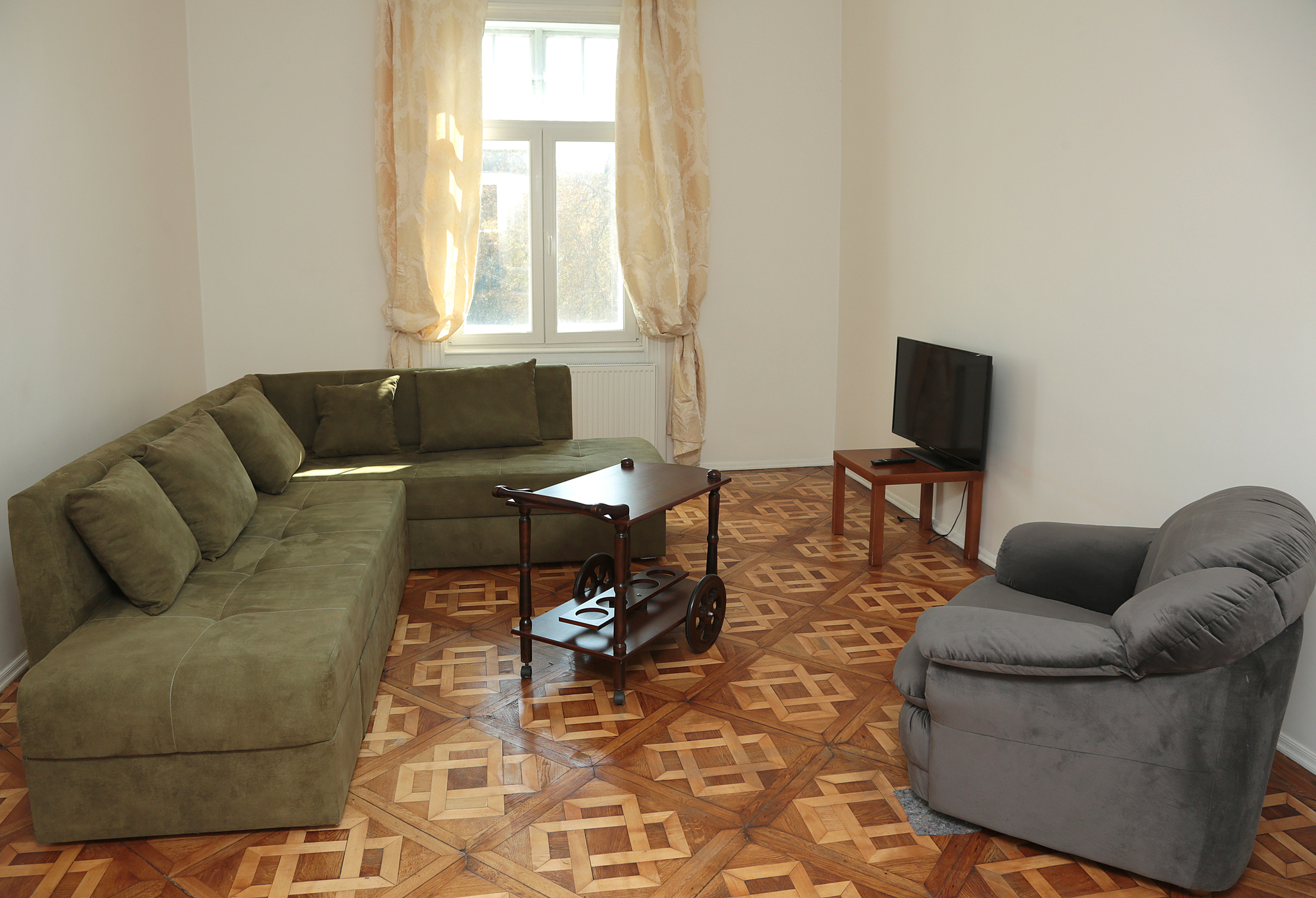 Продажа 3-комнатной квартиры 68 м², Шота Руставели ул.