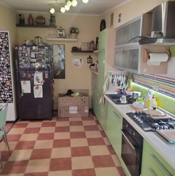 Продажа 4-комнатной квартиры 118 м², Героев Крут ул.
