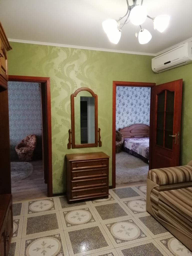 Продаж 3-кімнатної квартири 74 м², Академіка Заболотного вул., 104