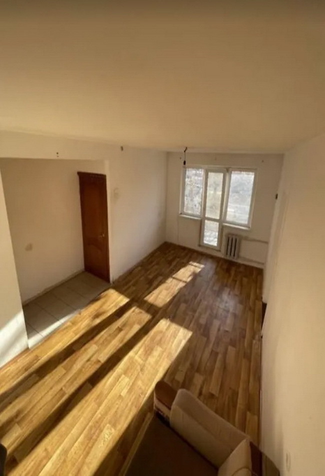 Продаж 2-кімнатної квартири 42 м², Артилерійська вул.