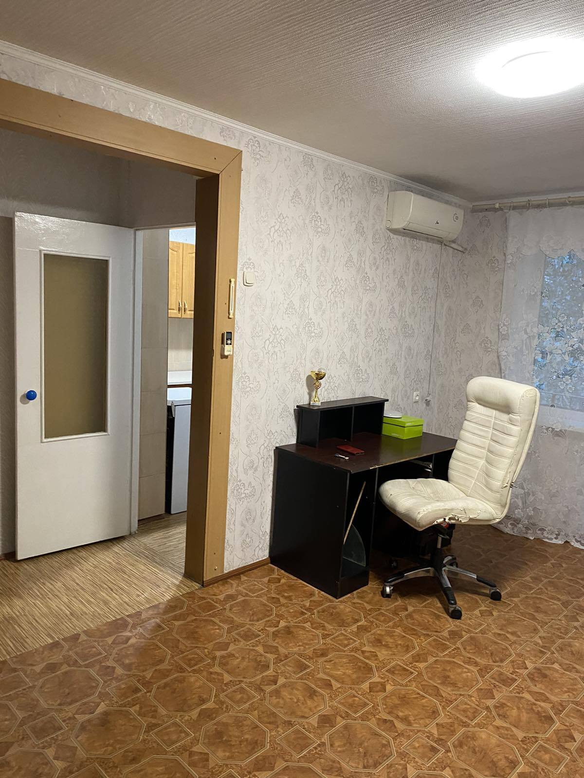 Продаж 1-кімнатної квартири 32 м², Петра Калнишевського вул., 1