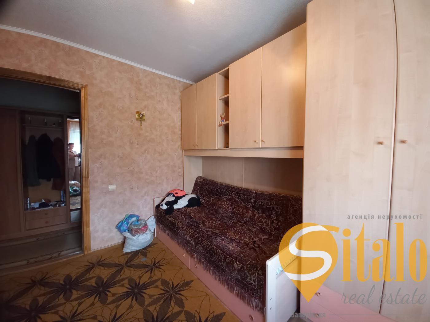 Продаж 3-кімнатної квартири 68 м², Автозаводська вул.