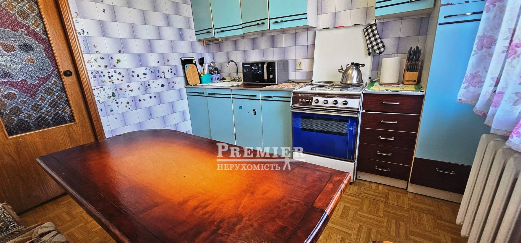 Продаж 2-кімнатної квартири 52 м², Лазурна вул.