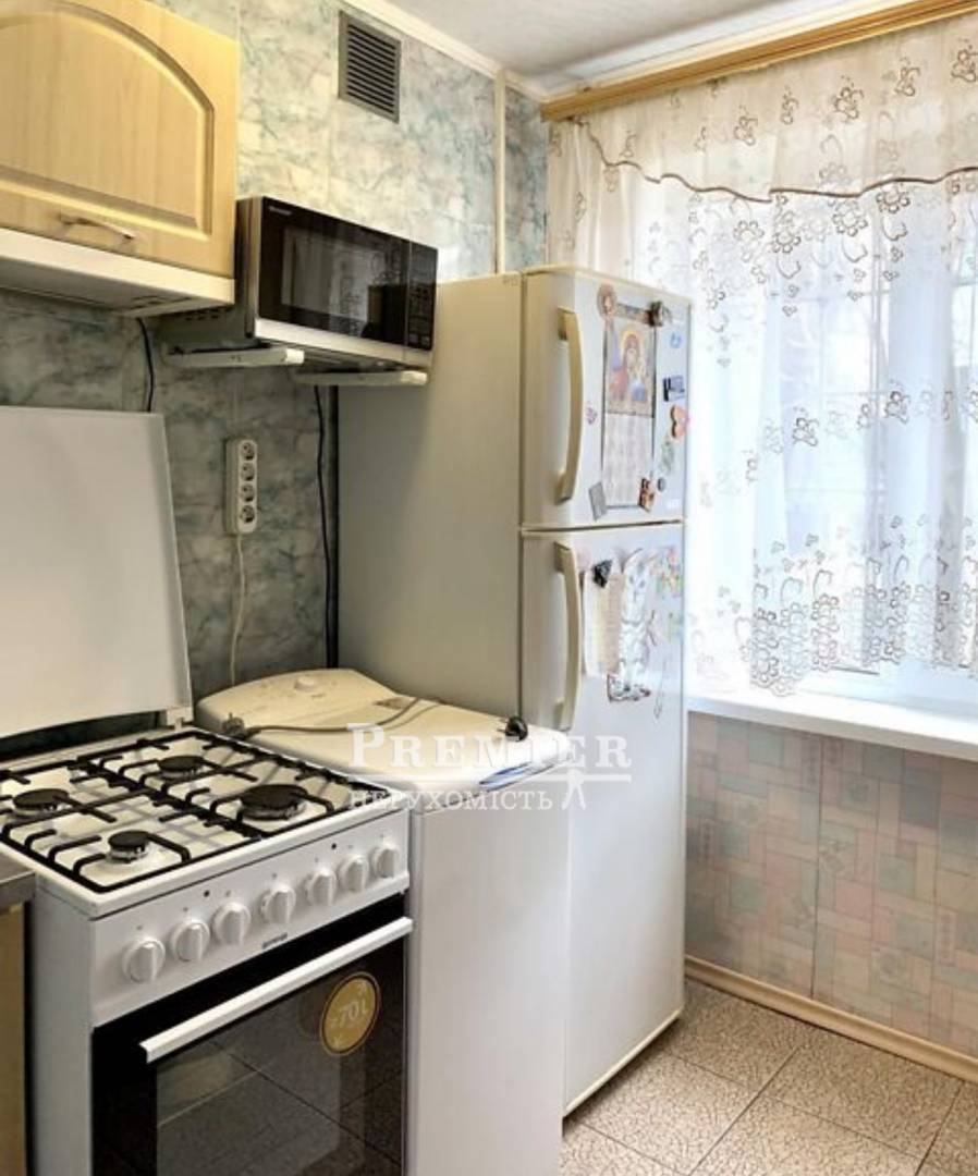 Продаж 3-кімнатної квартири 60 м², Академіка Заболотного вул.