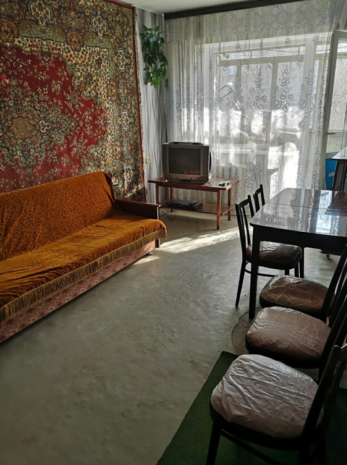 Продаж 2-кімнатної квартири 44 м², Крымская вул.
