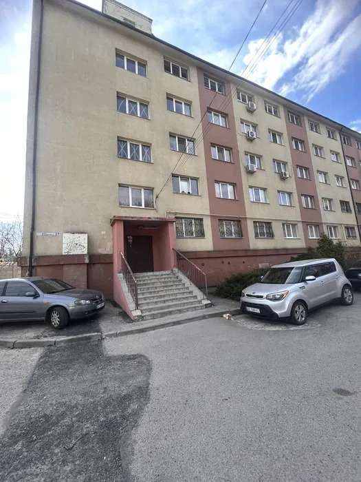 Продаж 1-кімнатної квартири 32 м², Данила Галицького вул., 27