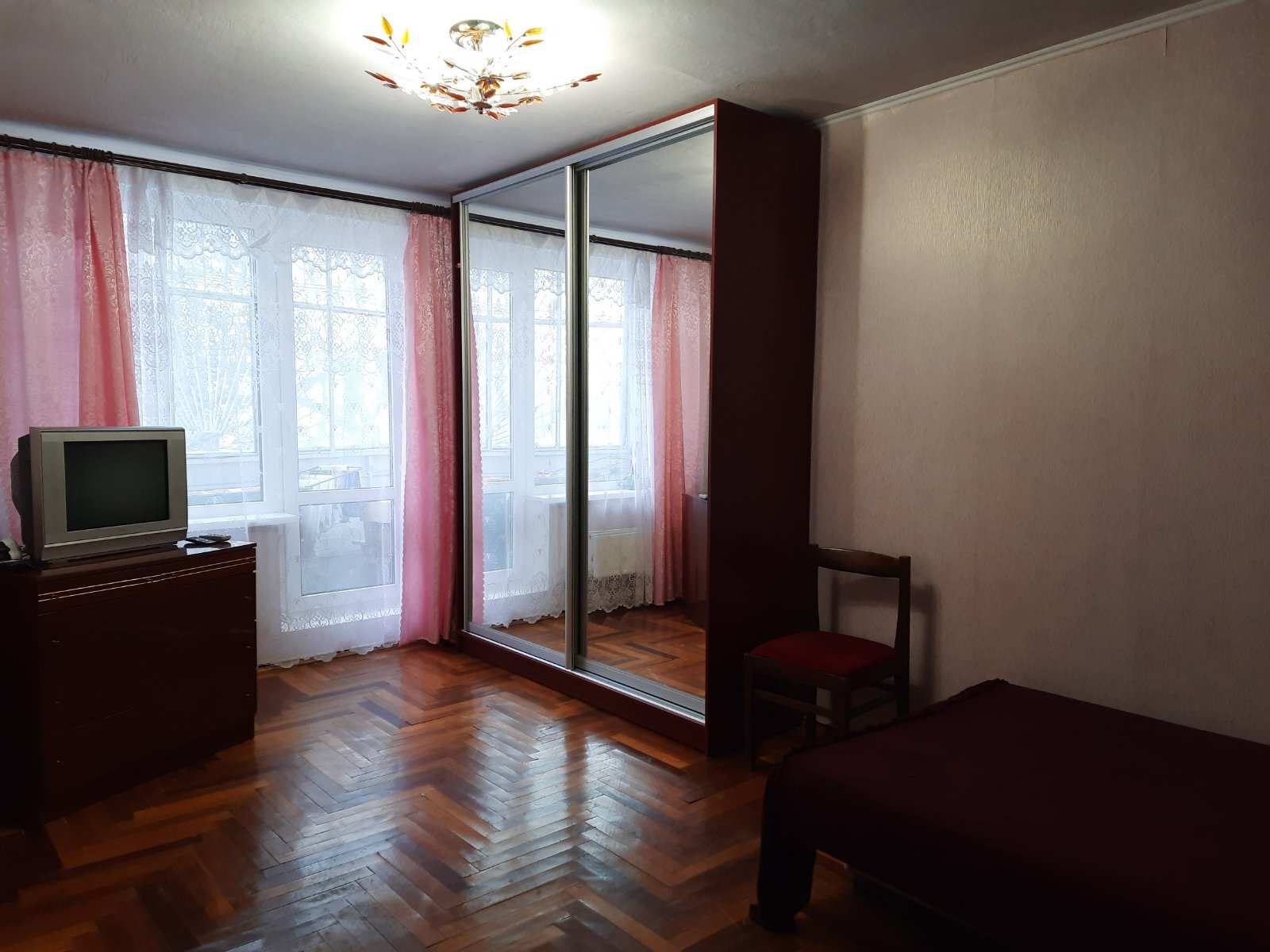 Продаж 2-кімнатної квартири 44 м², Краснодарська вул., 185