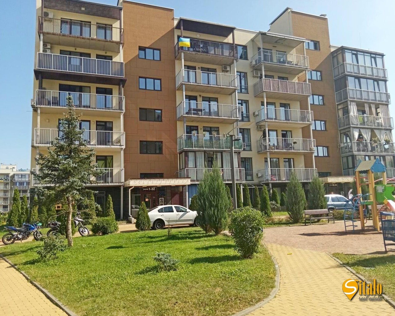 Продажа 3-комнатной квартиры 90 м², Замковецкая ул., 94