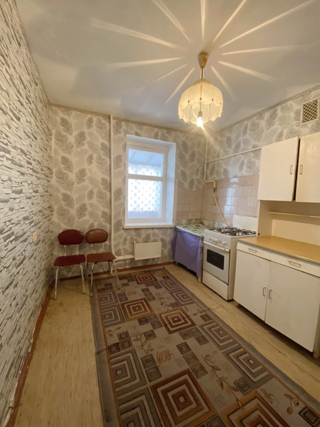 Продаж 1-кімнатної квартири 39 м², Озерна вул.