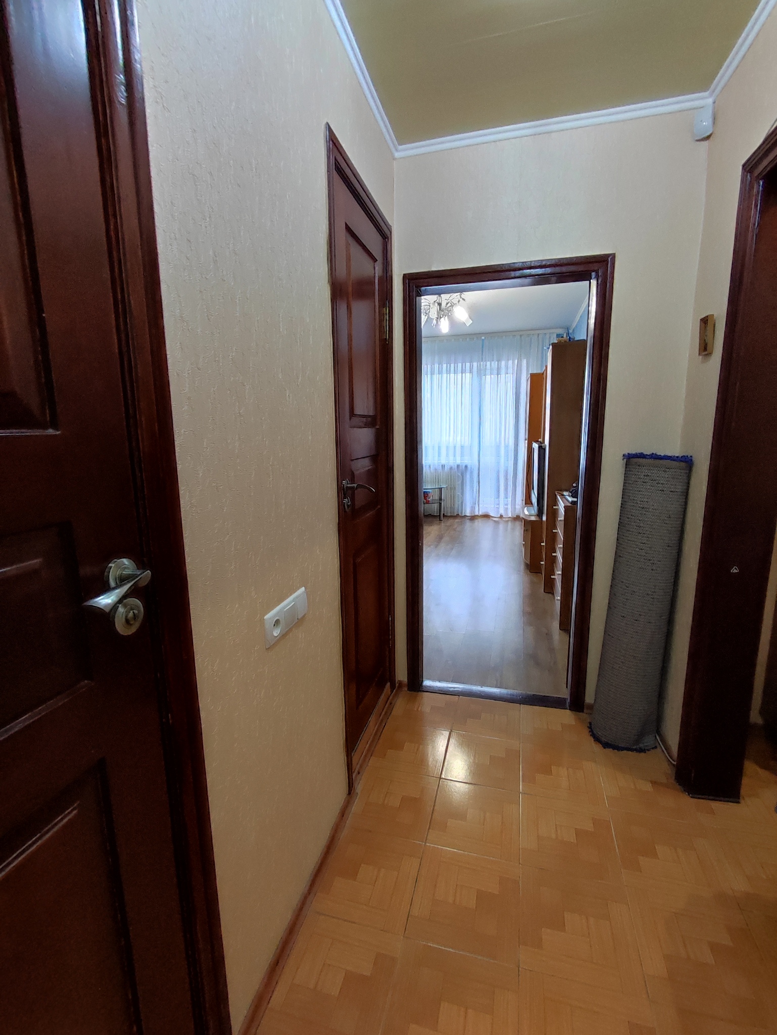 Продаж 4-кімнатної квартири 86 м², Дніпровські Пороги вул., 25