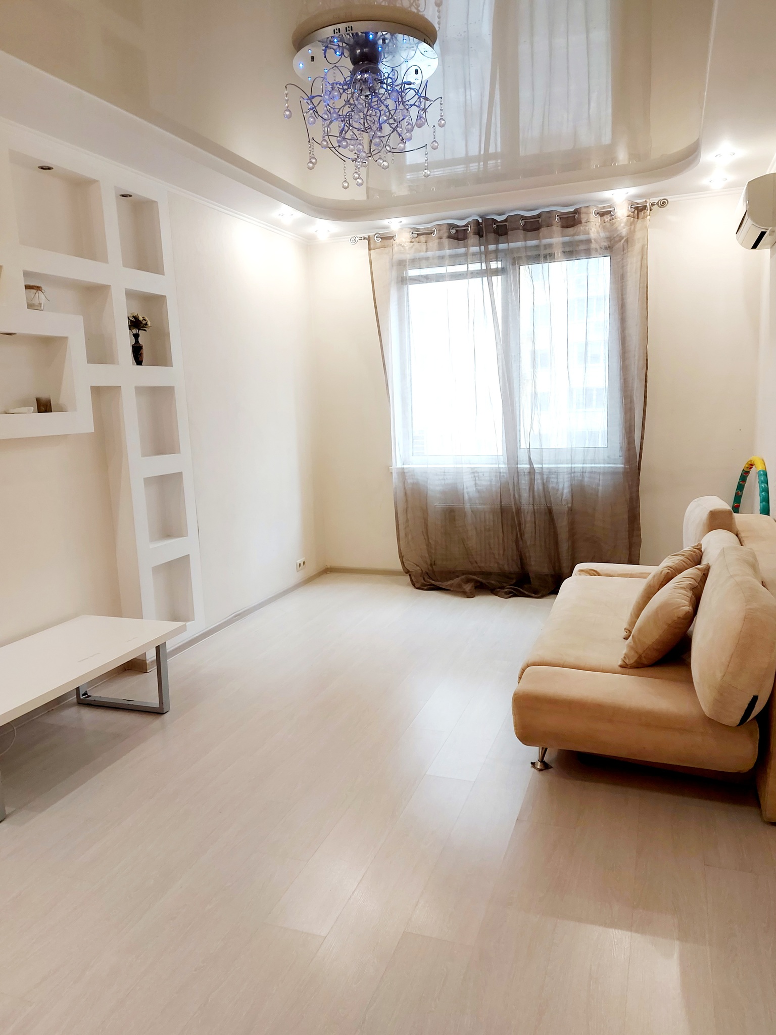 Продажа 1-комнатной квартиры 44 м², Массив Радужный ул.