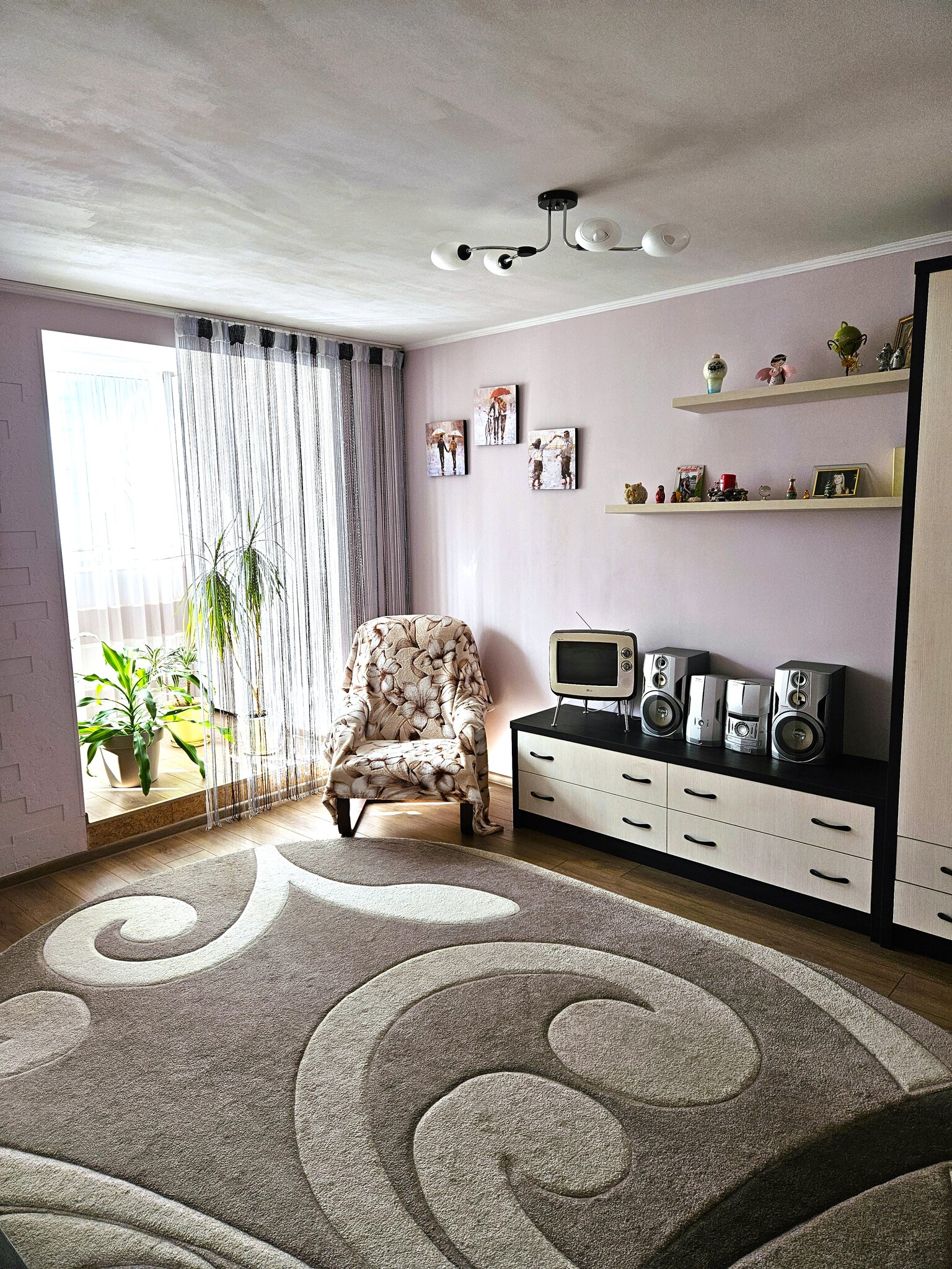 Продажа 3-комнатной квартиры 82 м², Небесной сотни просп., 18