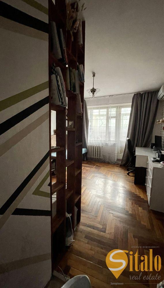 Продаж 1-кімнатної квартири 37 м², Сергія Синенка вул.