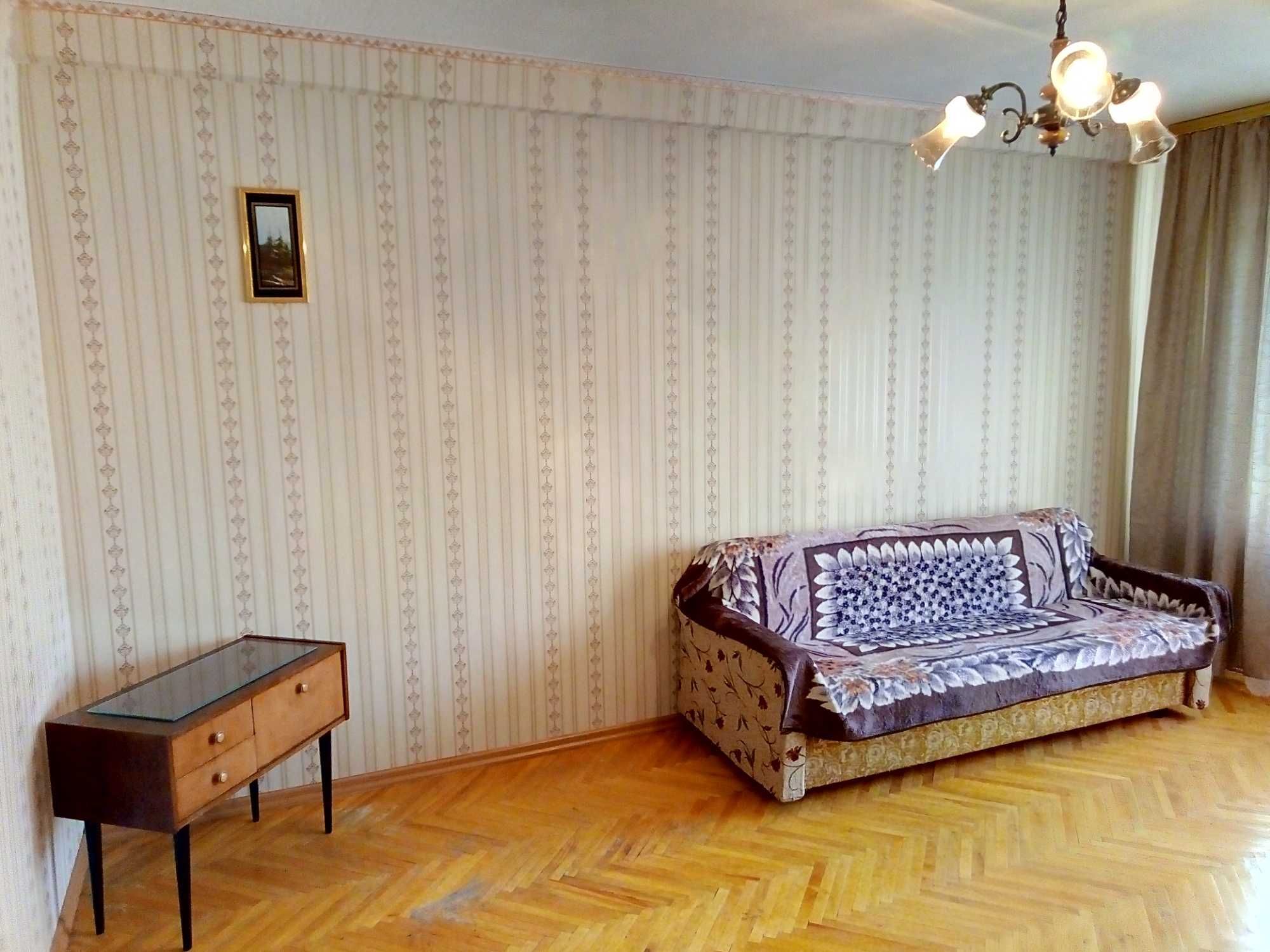 Продаж 2-кімнатної квартири 50 м², Миколи Матеюка вул., 13