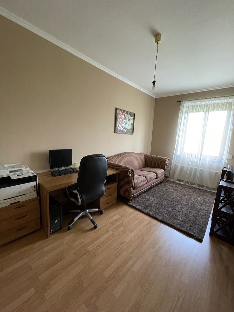 Оренда будинку 280 м², Маслівка вул.