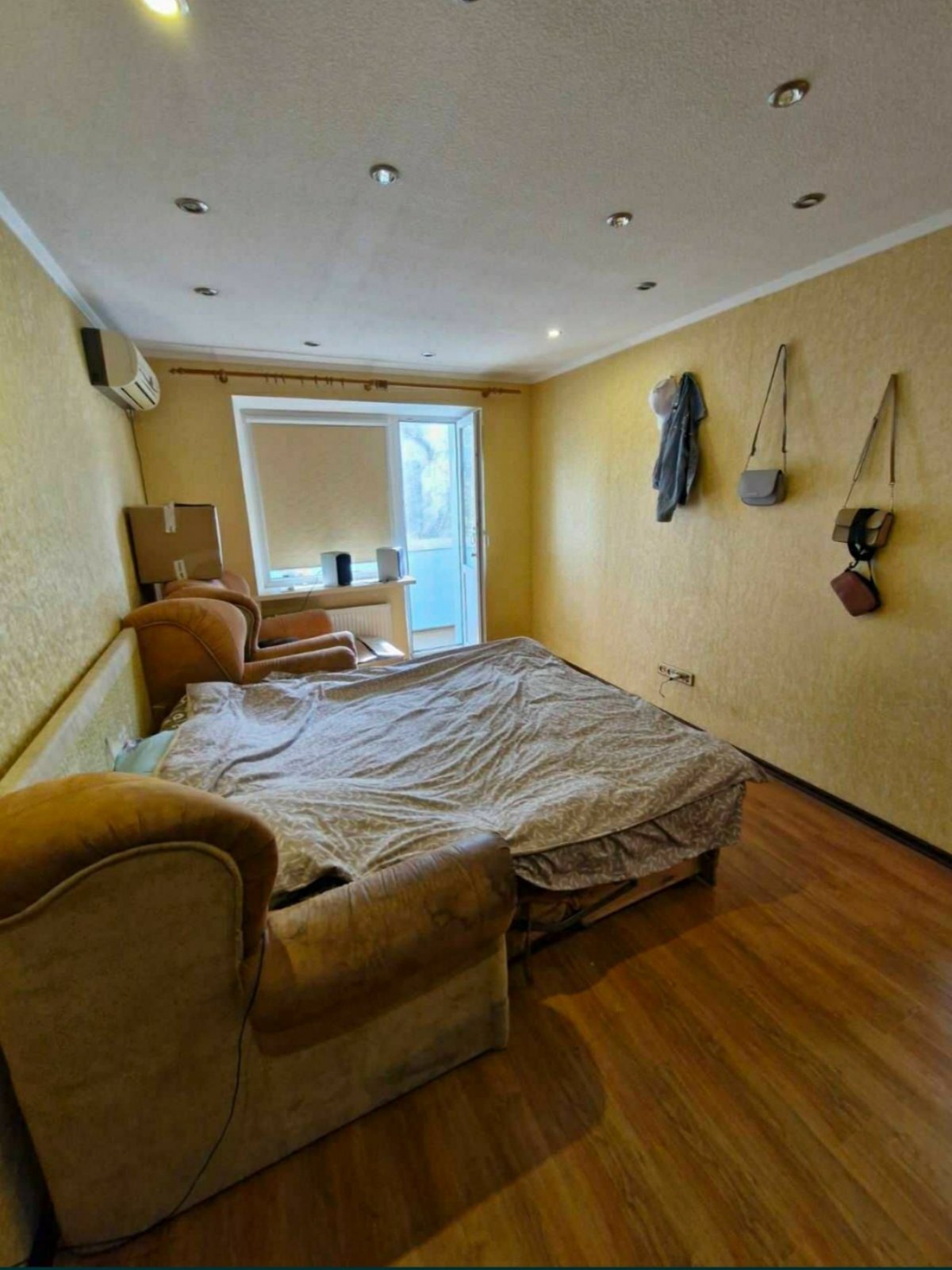 Продаж 2-кімнатної квартири 40 м², Козака Мамая вул.