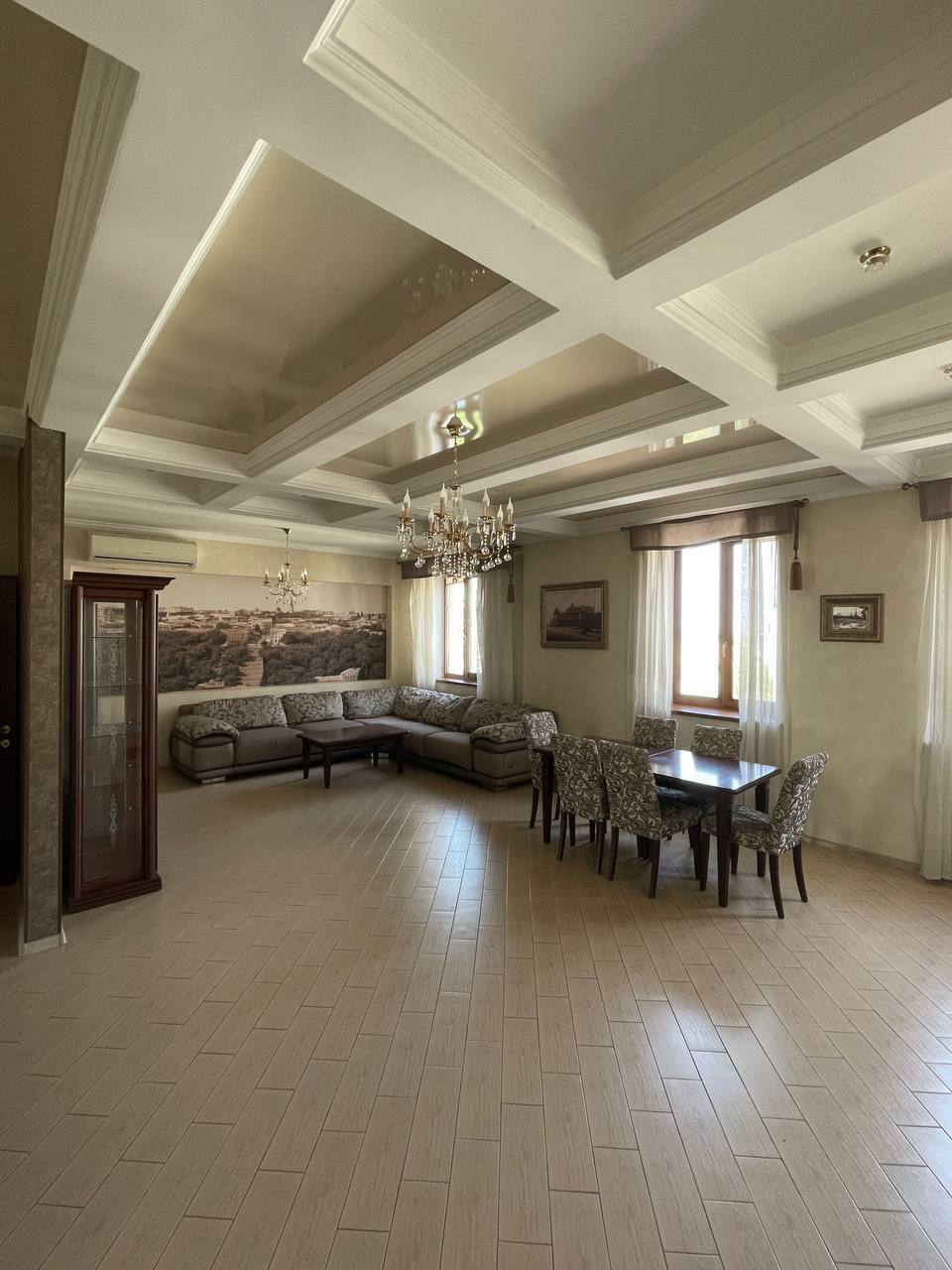 Аренда 4-комнатной квартиры 187 м², Жуковского ул., 8