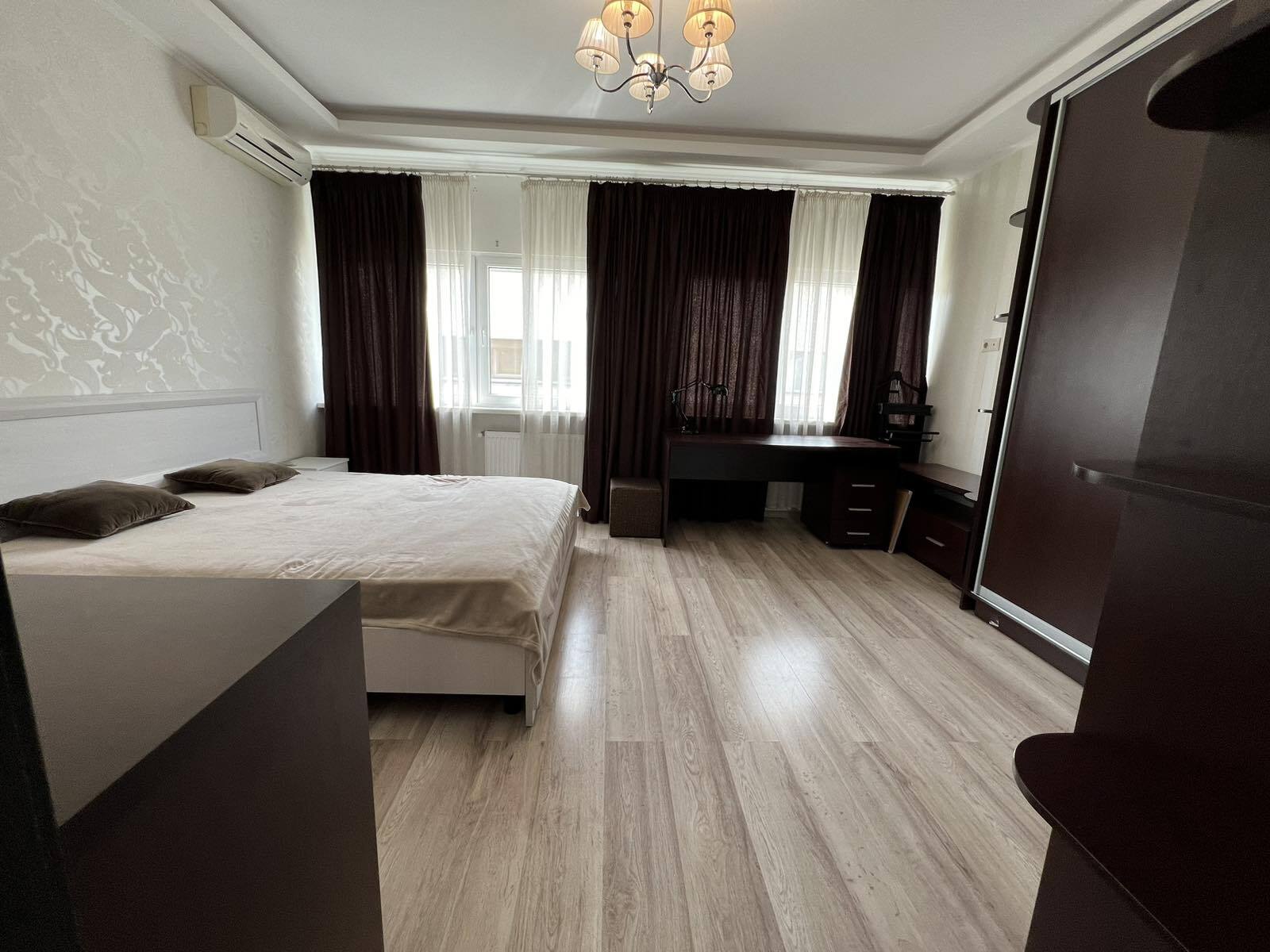 Продаж 2-кімнатної квартири 52 м², Китобойная вул.