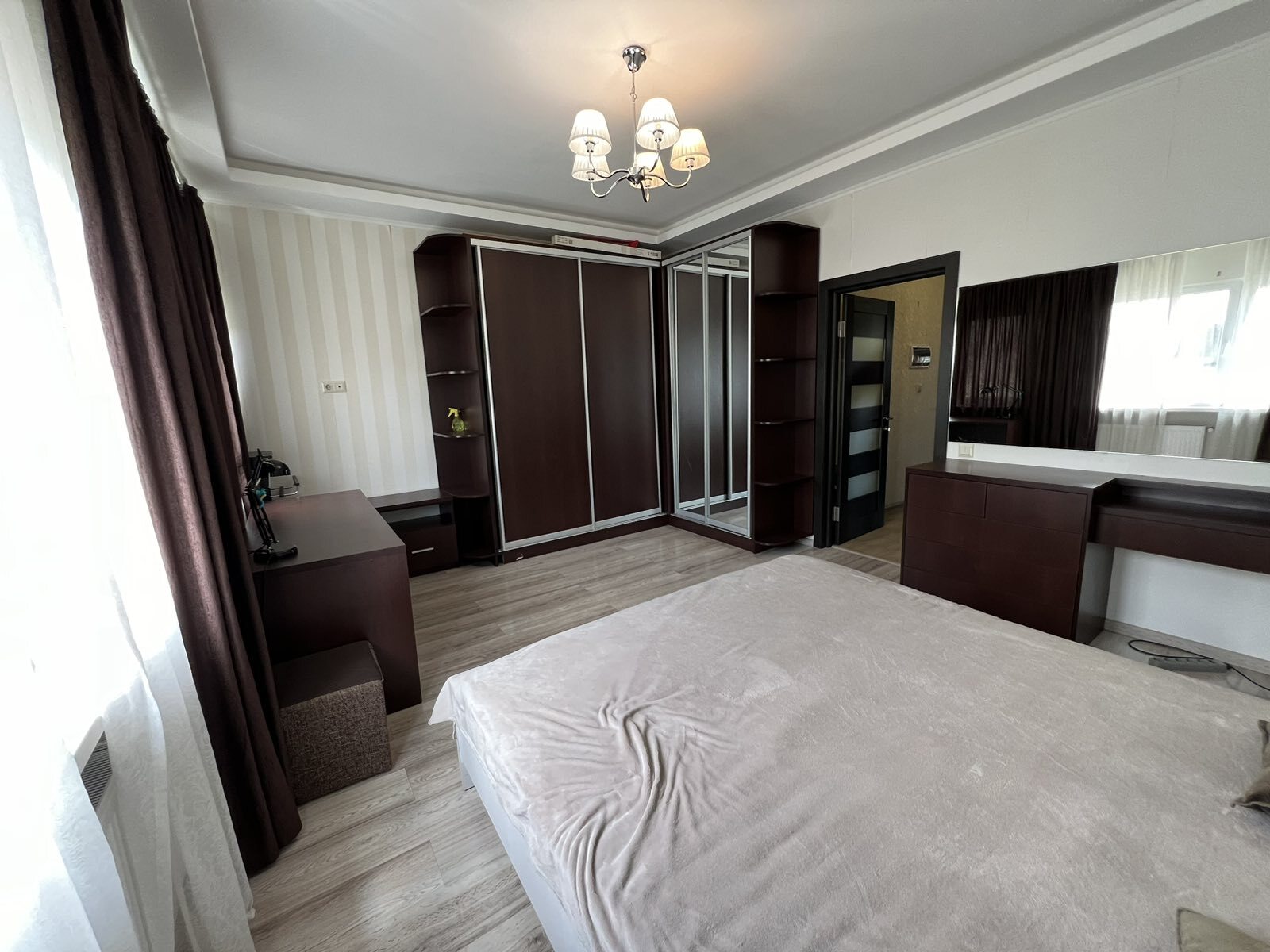 Продаж 2-кімнатної квартири 52 м², Китобойная вул.