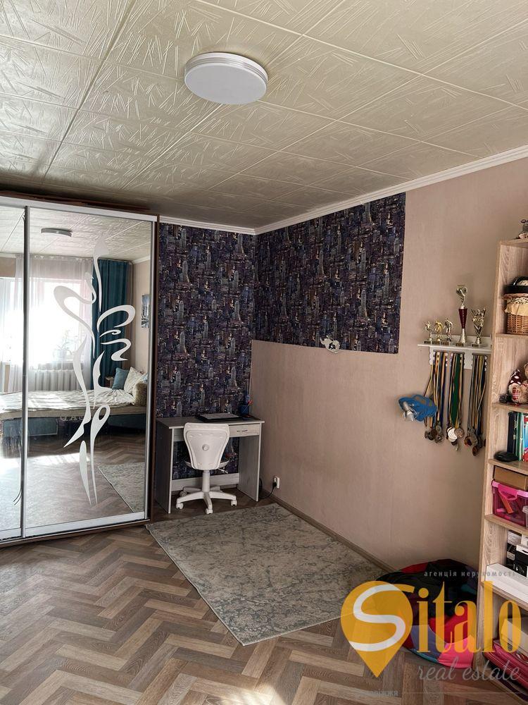 Продаж 1-кімнатної квартири 32 м², Рел’єфна вул.