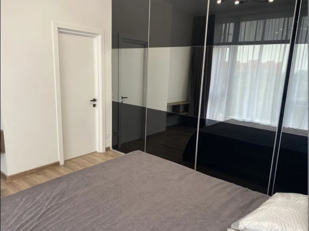 Продаж 2-кімнатної квартири 75 м², Кучеревського бул.