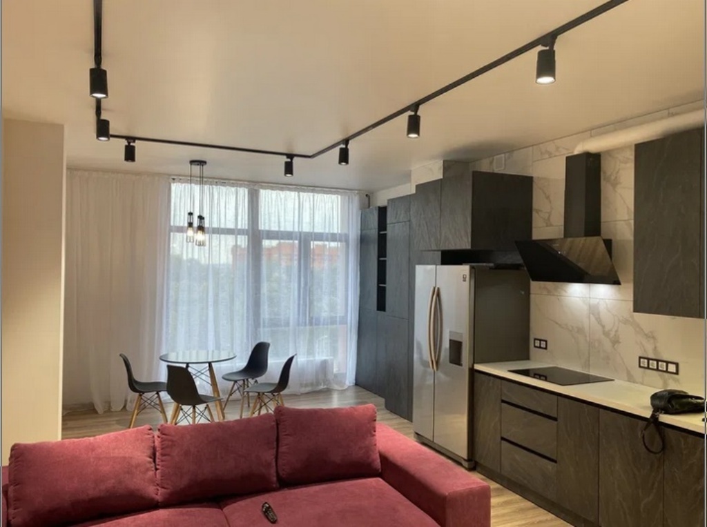 Продаж 2-кімнатної квартири 75 м², Кучеревського бул.
