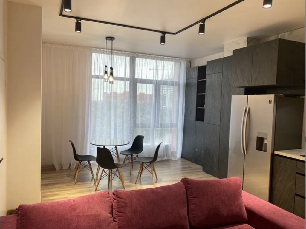 Продаж 2-кімнатної квартири 75 м², Кучеревського бул.
