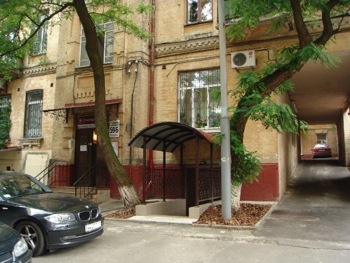 Аренда офиса 105 м², Богдана Хмельницкого ул., 57