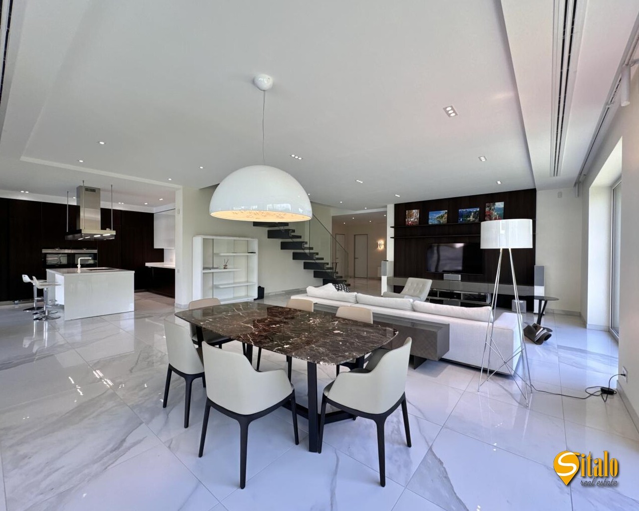 Продаж будинку 500 м², 1-а Озерна вул.
