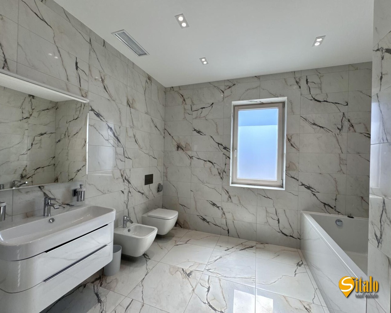 Продаж будинку 500 м², 1-а Озерна вул.
