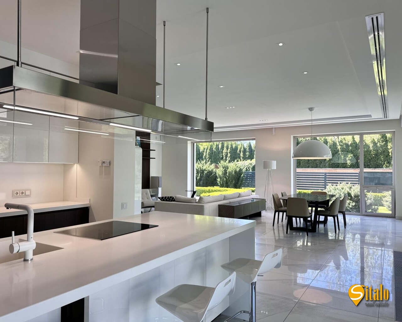 Продаж будинку 500 м², 1-а Озерна вул.