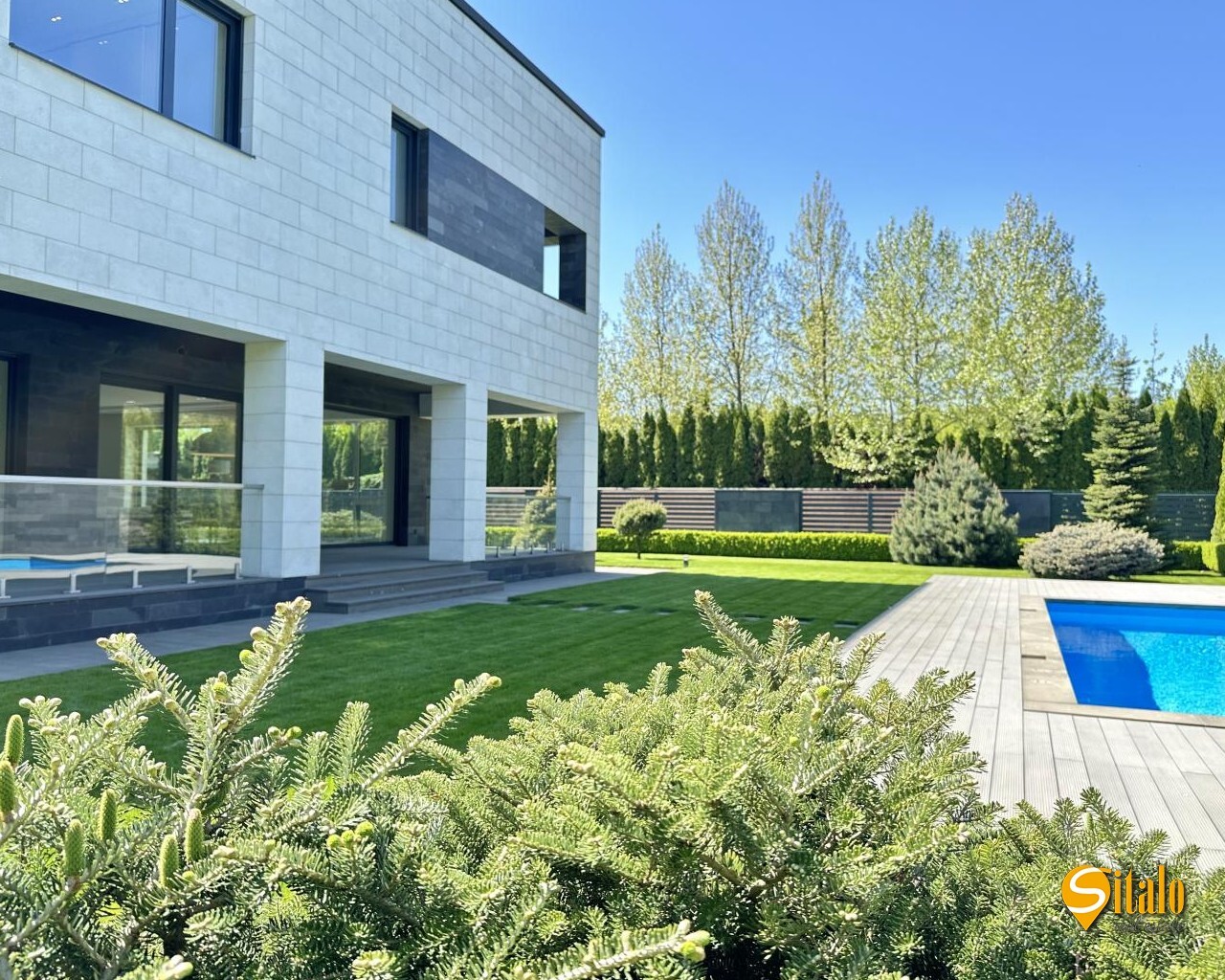 Продаж будинку 500 м², 1-а Озерна вул.