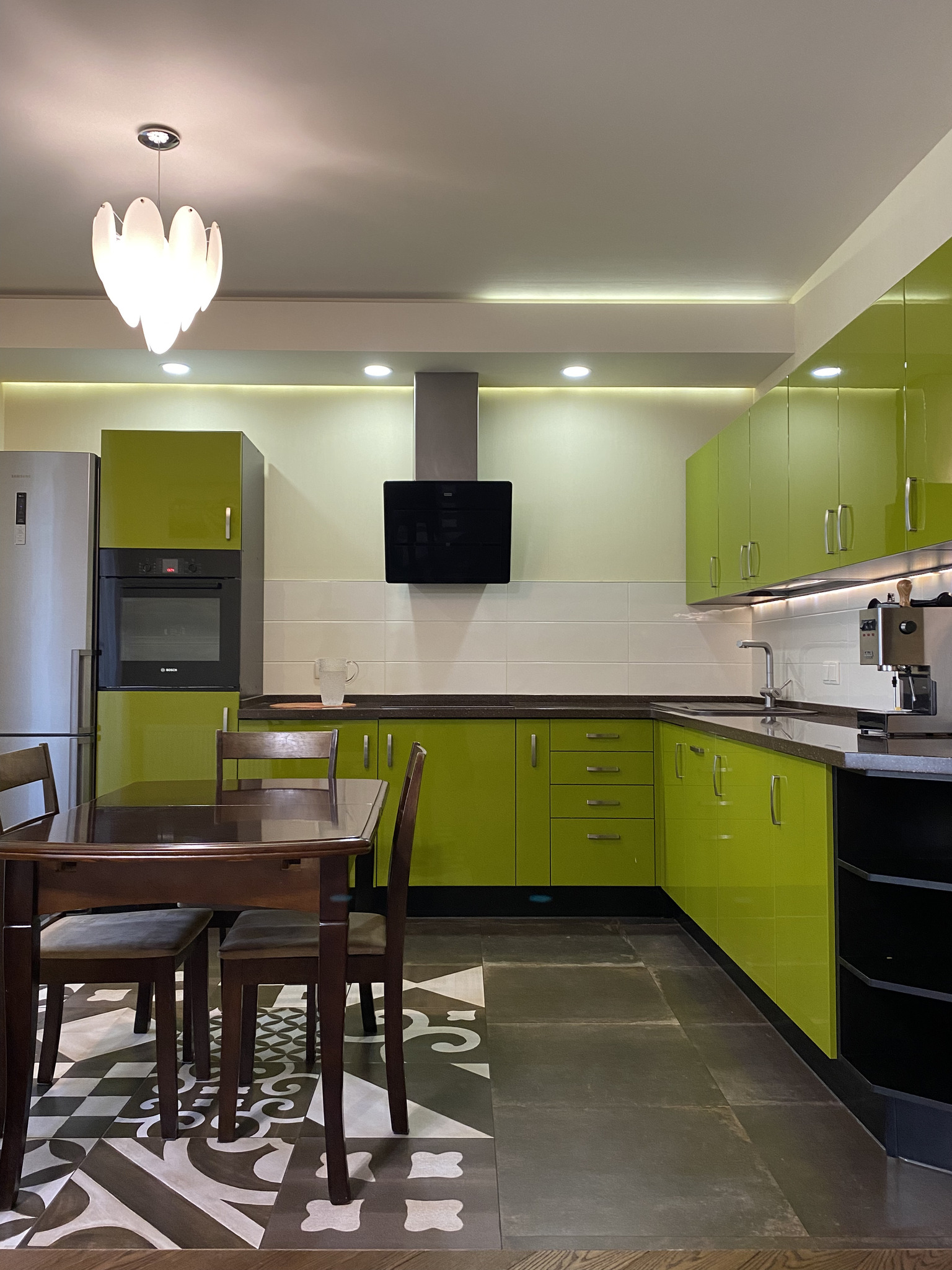 Продажа 3-комнатной квартиры 83 м², Регенераторная ул., 4, КОРПУС 6