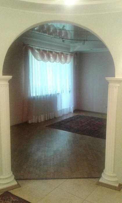 Продажа 3-комнатной квартиры 90.6 м², Героев Крут ул.