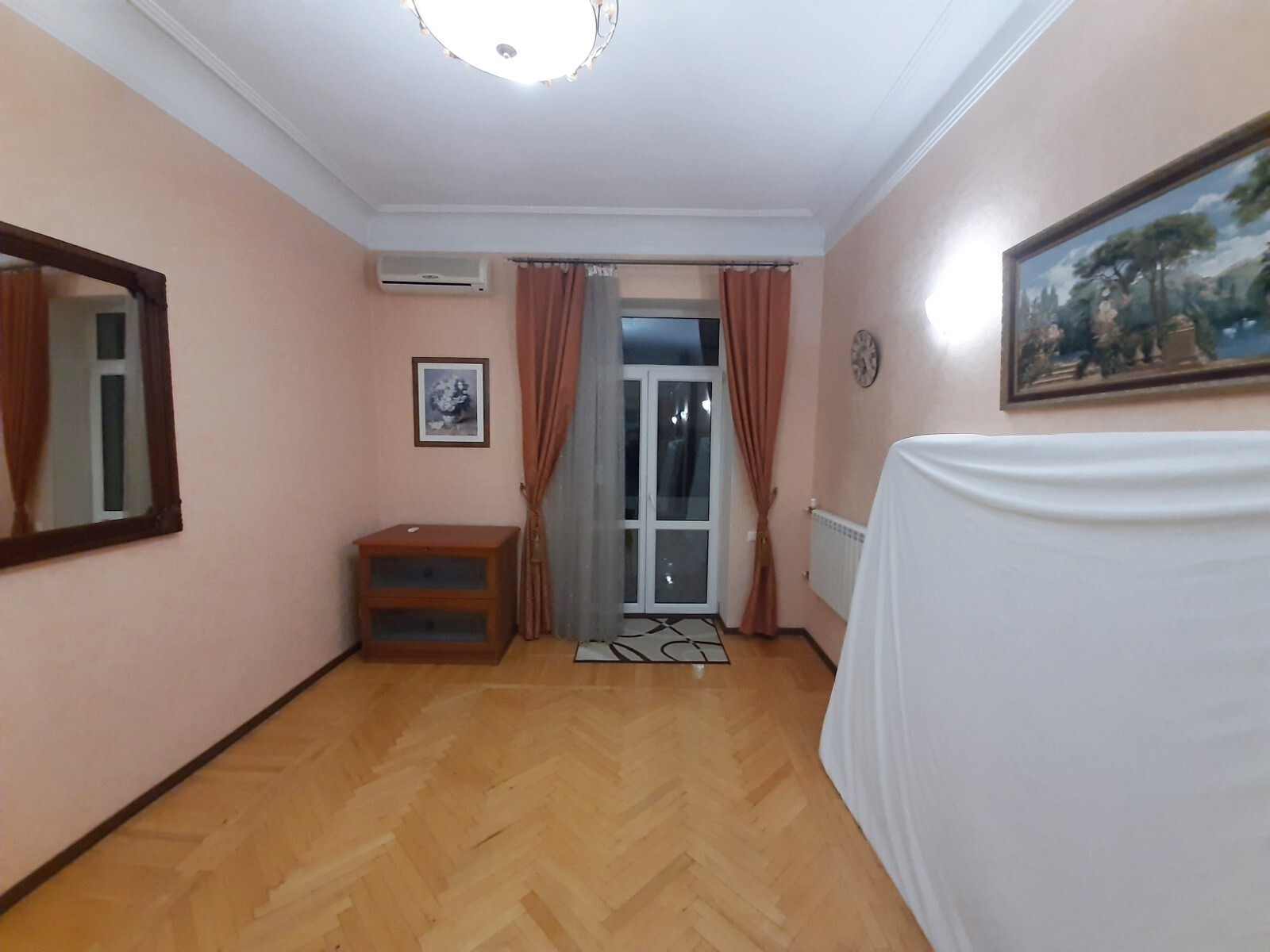 Продаж 4-кімнатної квартири 114 м², Золотоворітська вул., 2