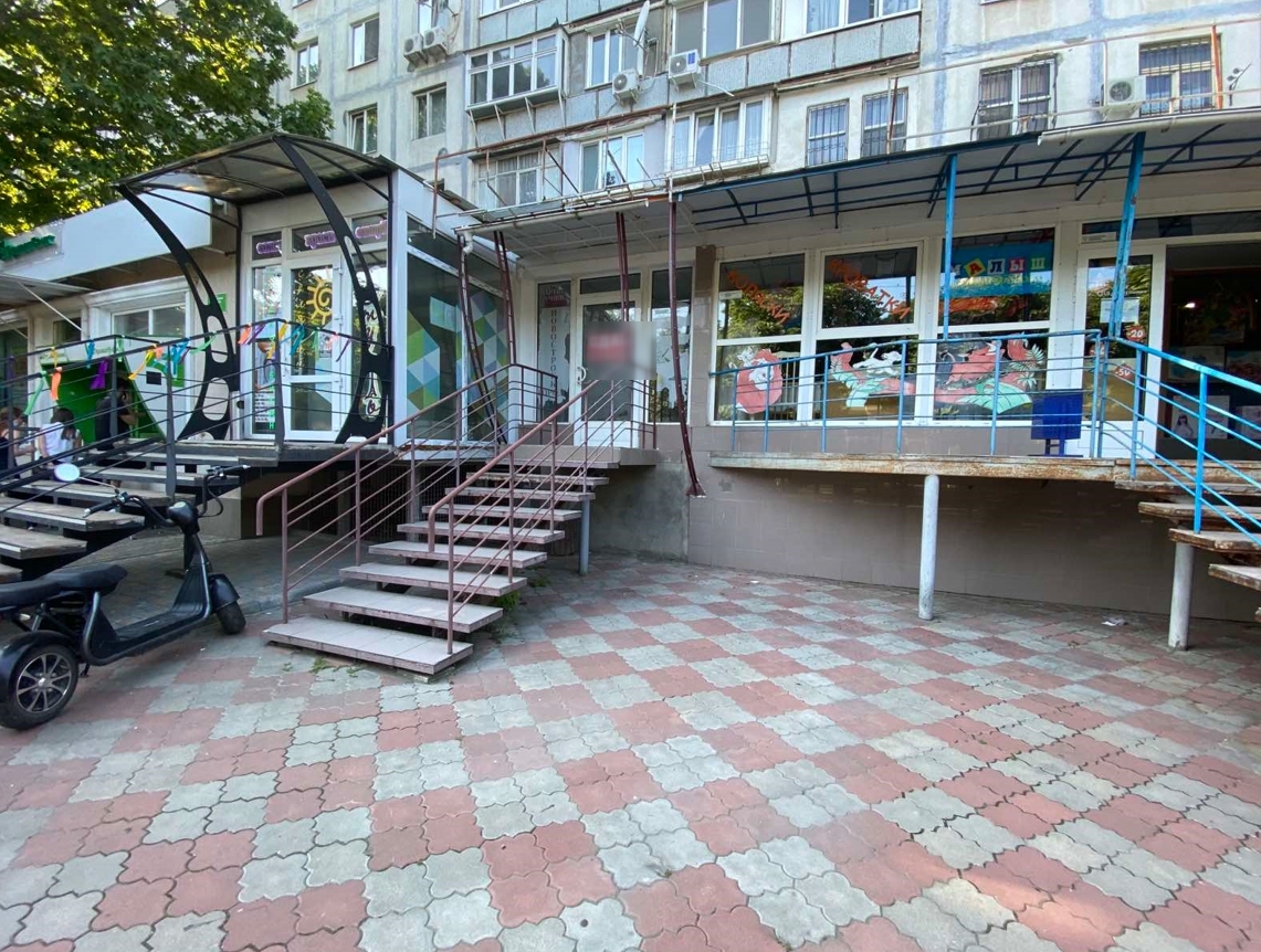 Оренда приміщення вільного призначення 87 м², Академіка Глушко просп.