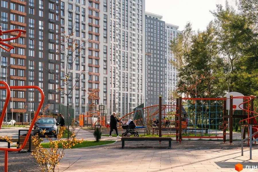Продажа 1-комнатной квартиры 44 м², Днепровская наб.