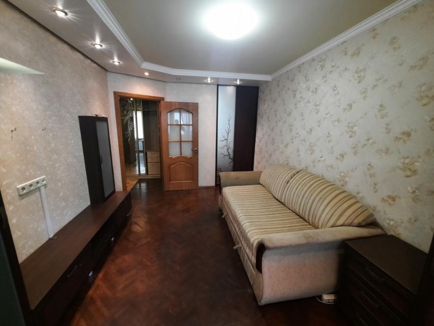 Оренда 2-кімнатної квартири 47 м², Київська вул., 300А