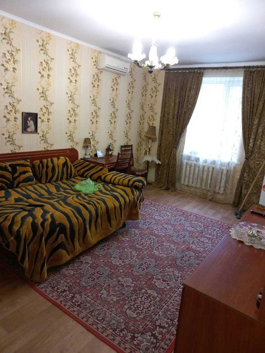 Продаж 1-кімнатної квартири 32.9 м²
