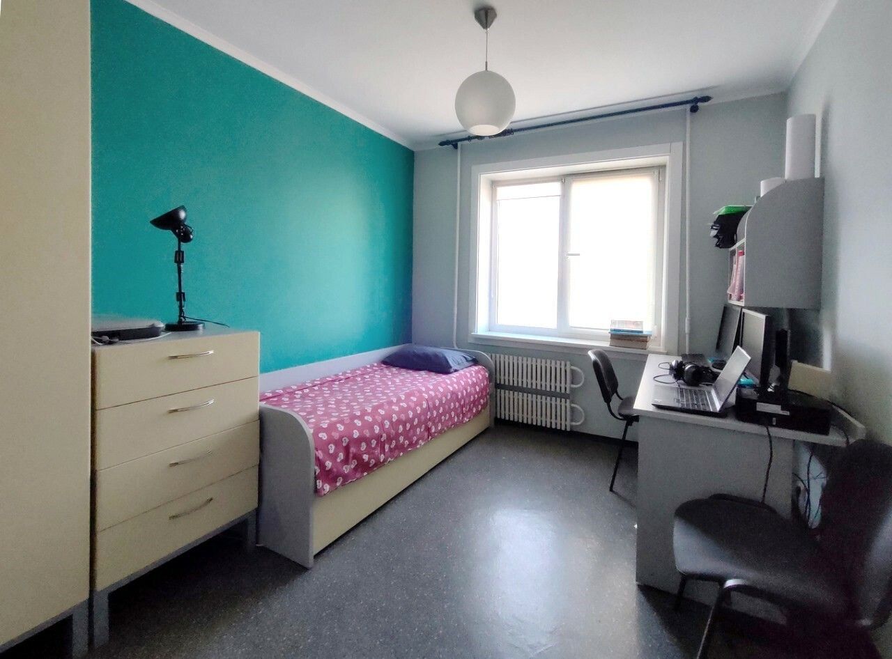Продаж 3-кімнатної квартири 65 м², Платонова бул., 2 К1