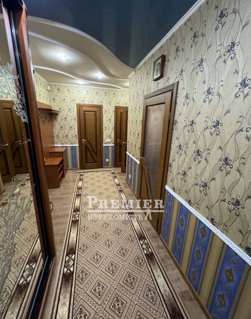 Продажа 2-комнатной квартиры 69 м², Академика Заболотного ул.