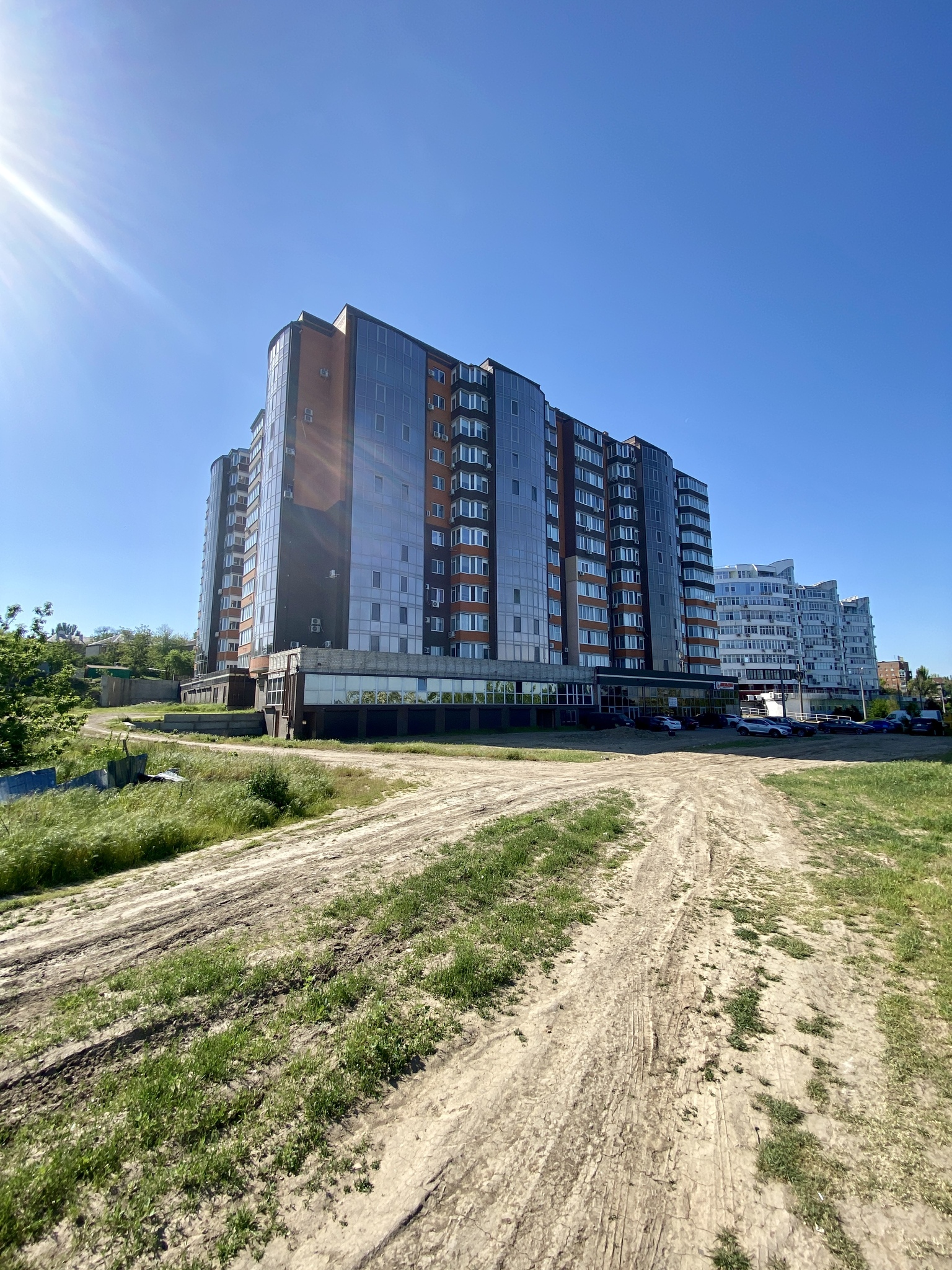 Продажа 1-комнатной квартиры 69.7 м², Мостостроителей ул., 18